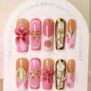 High quality press on nails Elegant Pink and Gold Floral Nail Art Set